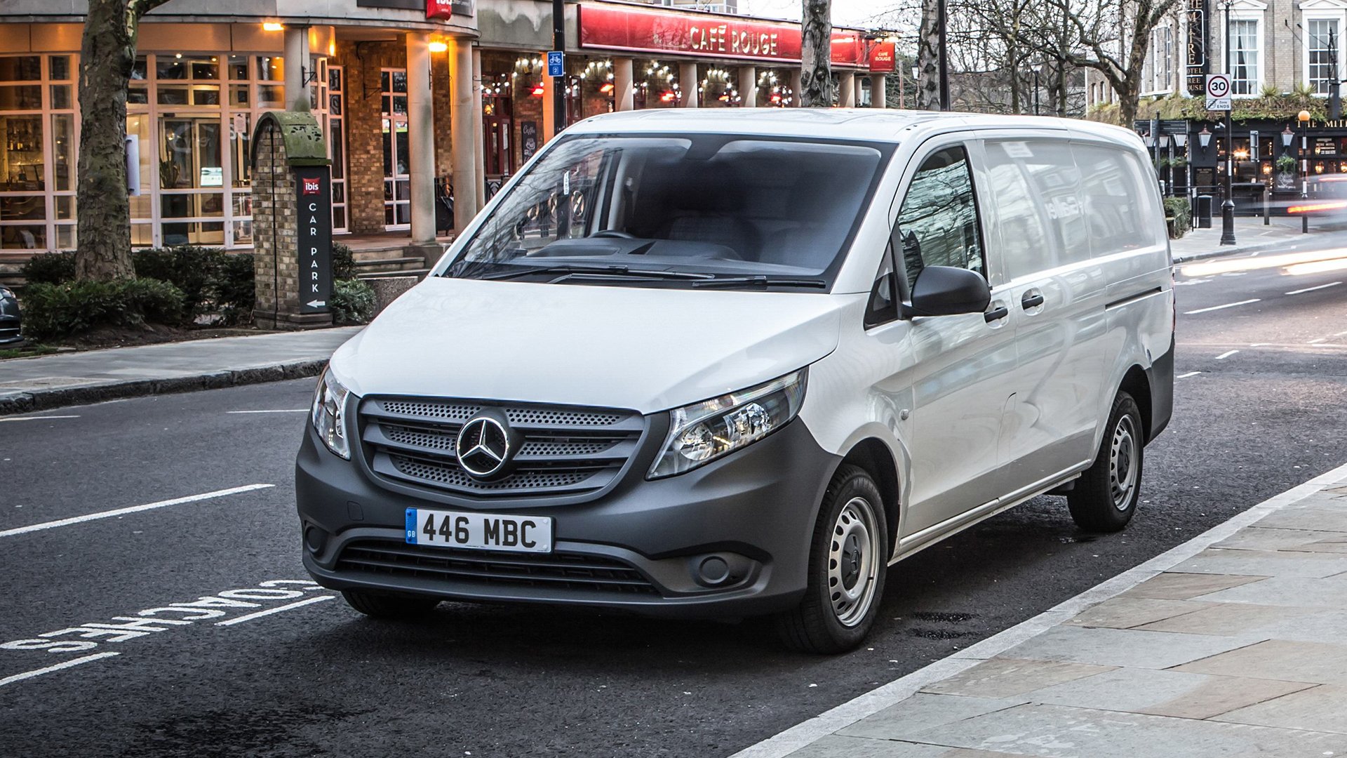 Mercedes-Benz Vito Panel Van (2015 - ) review | Autotrader