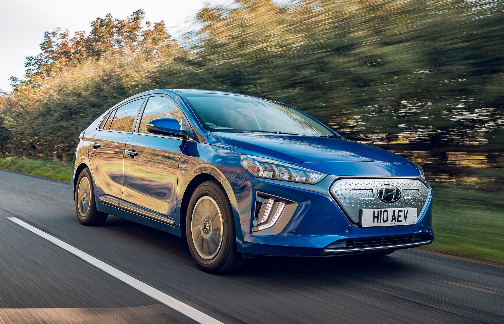 Hyundai Ioniq Electric Hatchback (2019 - ) review | Auto Trader UK