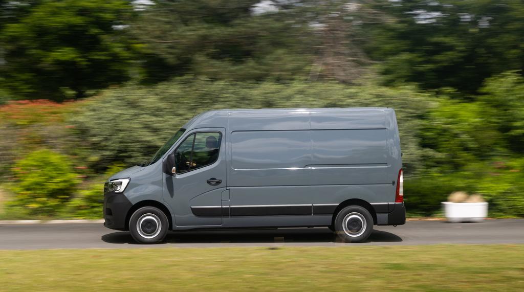 Used Renault Vans for sale in Essex | AutoTrader Vans