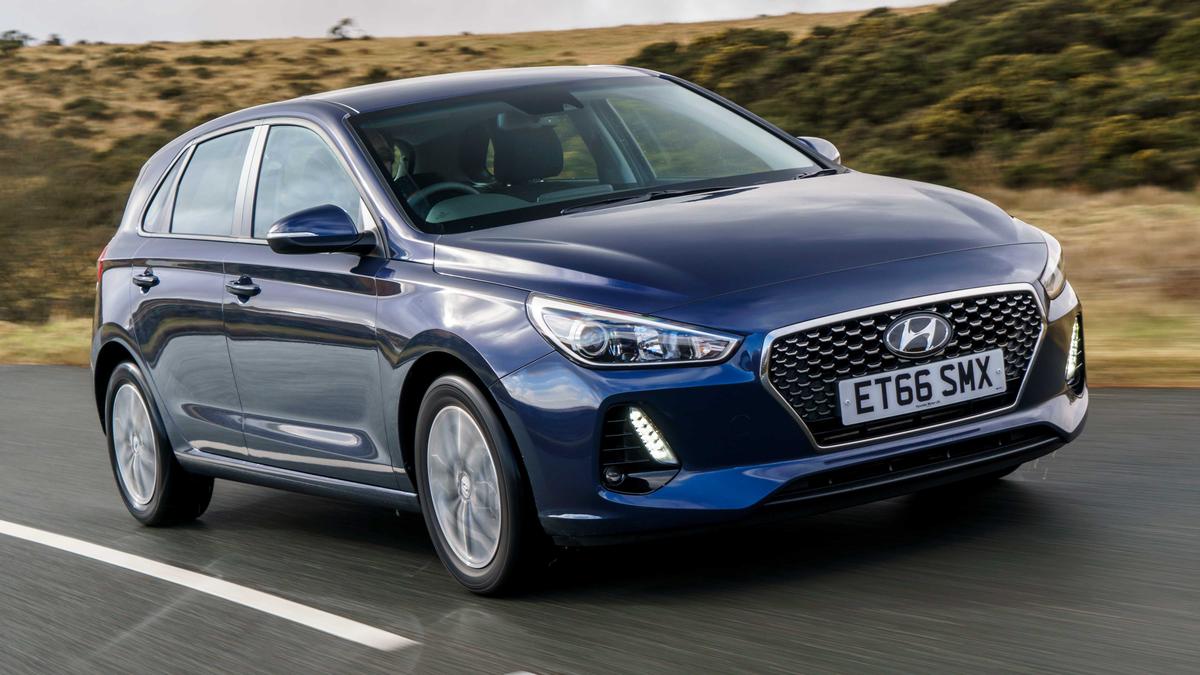 Hyundai i30 hatchback (2017 ) review Auto Trader UK