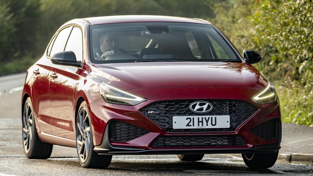 Hyundai i30 Fastback (2020 - ) review | Auto Trader UK