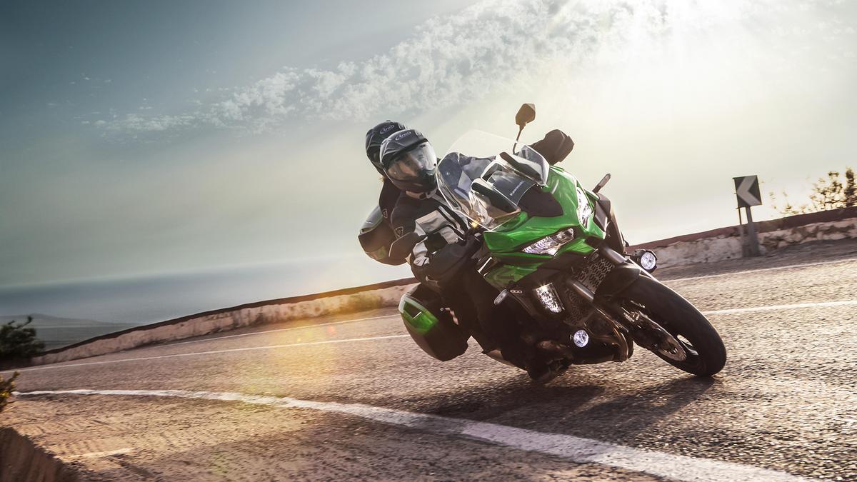 Kawasaki Versys 1000 Adventure (2019 - ) review | Auto Trader UK