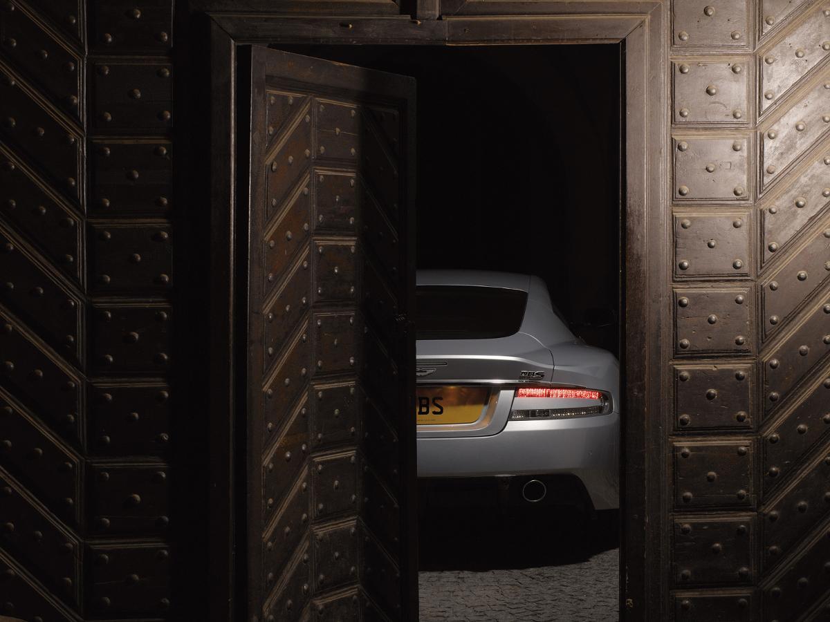 Aston Martin DBS Coupe