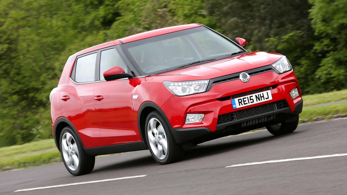 The stronger pull of the diesel engine makes it preferable to the petrol unit SsangYong Tivoli performance