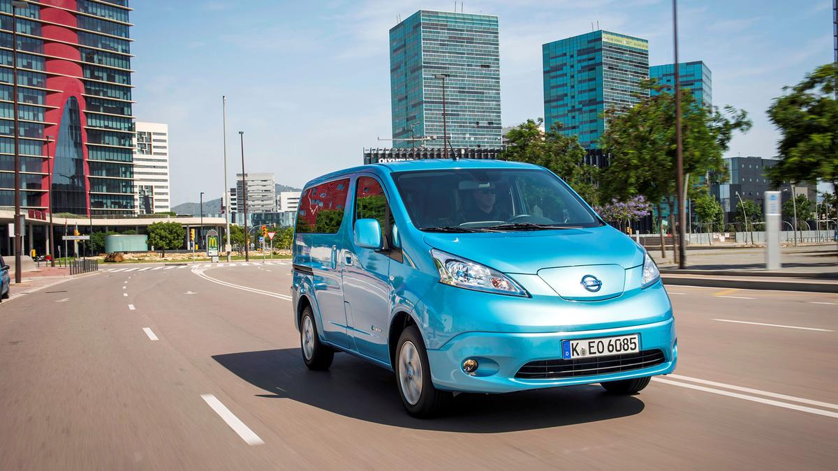 The e-NV200 isn't as comfortable or as refined as other EVs 2015 Nissan e-NV200 MPV driving