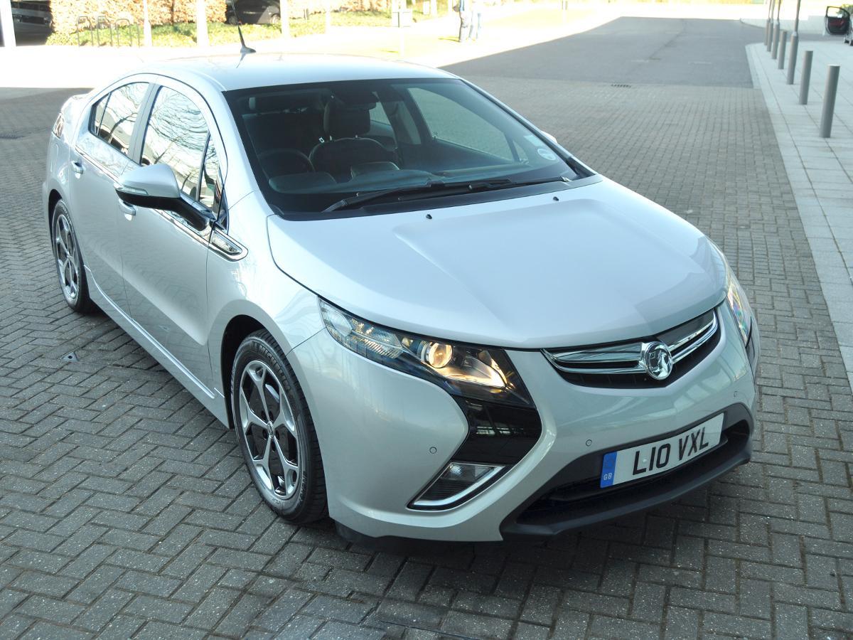 Vauxhall Ampera hatchback