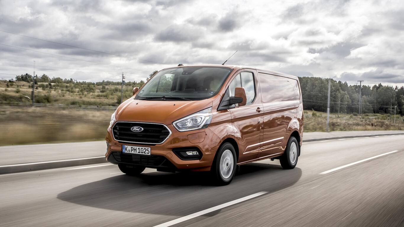 Used Ford Transit Custom Vans for sale AutoTrader Vans