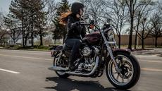 2013 Harley-Davidson 883 Sportster review 2013 Harley-Davidson 883 Sportster review
