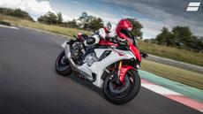 Yamaha YZF-R1 (2015 - ) expert review Yamaha YZF-R1 (2015 - ) expert review
