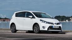2013 Toyota Verso front 3-4 static 2013 Toyota Verso front 3-4 static