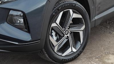 Hyundai Tucson wheel