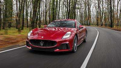 2023 Maserati Gran Turismo Trofeo driving front