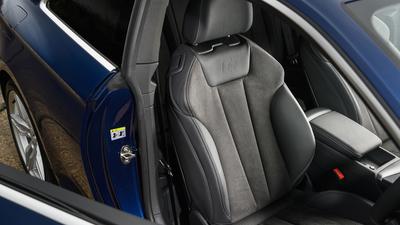 2017 Audi A5 Coupe Driver's Seat
