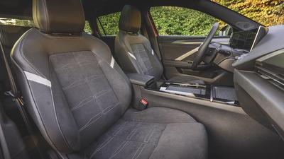 2023 Vauxhall Astra Sports Tourer front seats