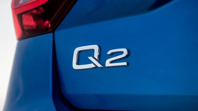 2016 Audi Q2 SUV badge