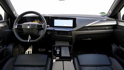 Vauxhall Astra hybrid front interior