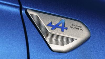 2023 Renault Clio blue badge detail