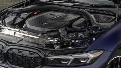 2022 BMW 3 Series saloon engine