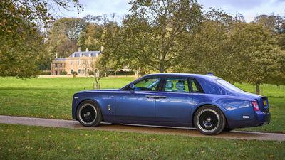 2022 Rolls-Royce Phantom Series II parked side