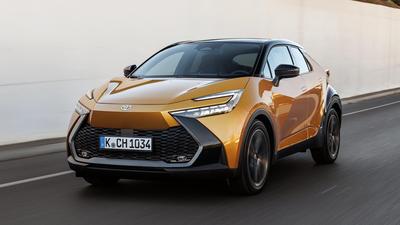 2023 Toyota C-HR driving front