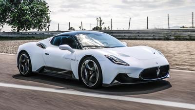 2022 Maserati MC20 side 