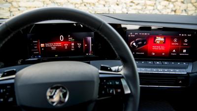 Vauxhall Astra hybrid steering wheel