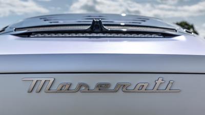 2022 Maserati emblem