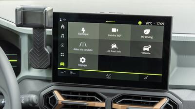 2024 Dacia Duster infotainment