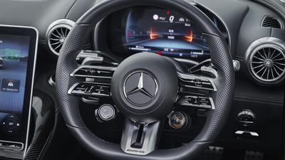 Mercedes-AMG SL55 interior