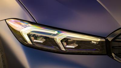 2022 BMW 3 Series saloon headlight