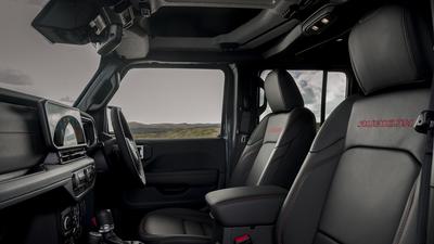 2024 Jeep Wrangler Rubicon front seats