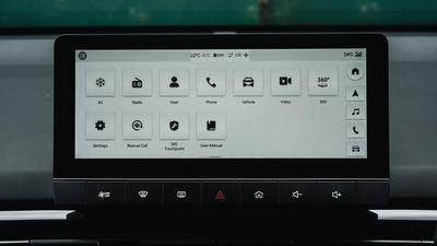 2022 MG4 electric car infotainment screen