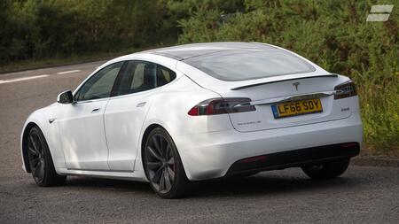 Tesla Model S Saloon 2016 Review Auto Trader Uk