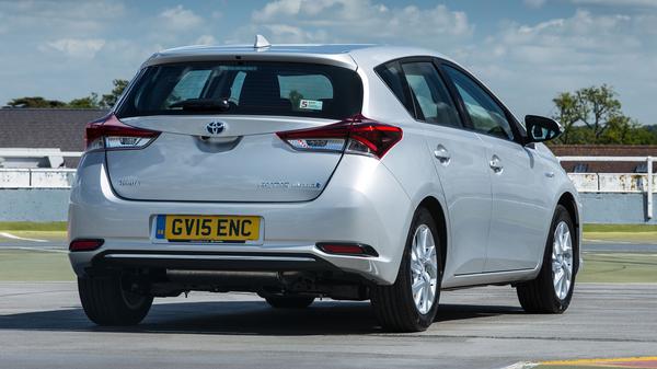 2015 Toyota Auris hatchback