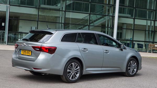 2015 Toyota Avensis Touring Sports