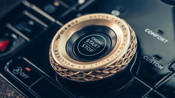 2023 Bentley Batur interior detail