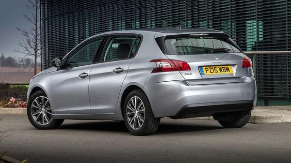 Peugeot 308 Hatchback (2013 - 2017) review | AutoTrader