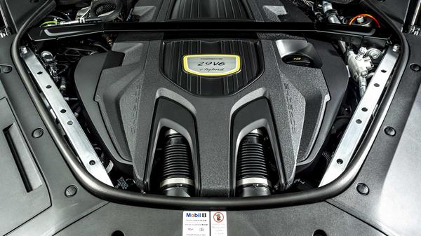 2020 Porsche Panamera