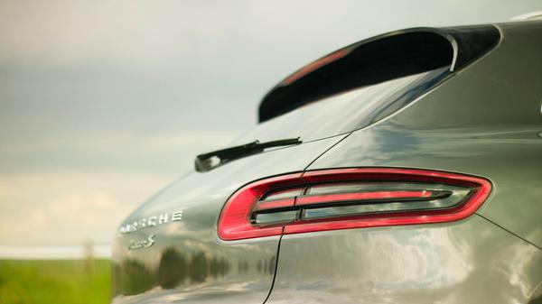 Porsche Macan rear