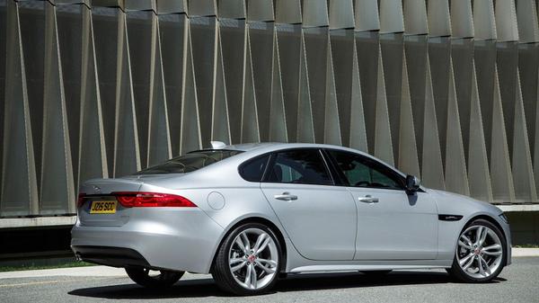 Jaguar XF