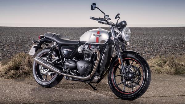 Triumph Street Twin