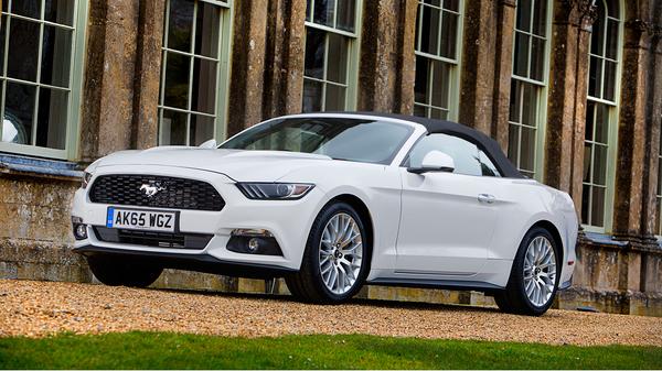 2015 Ford Mustang convertible exterior