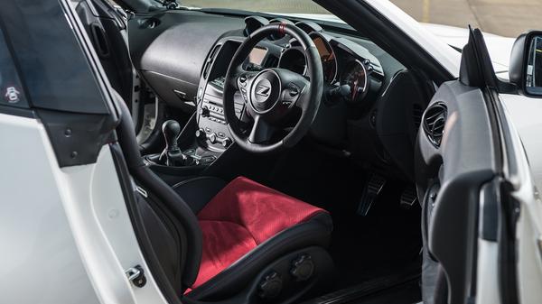 2014 Nissan 370Z Nismo cabin