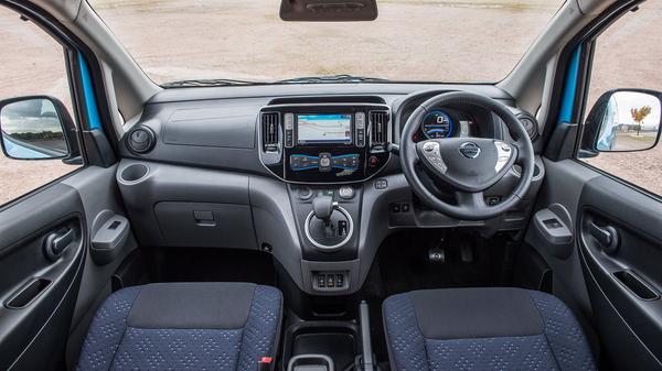 2015 Nissan e-NV200 MPV interior