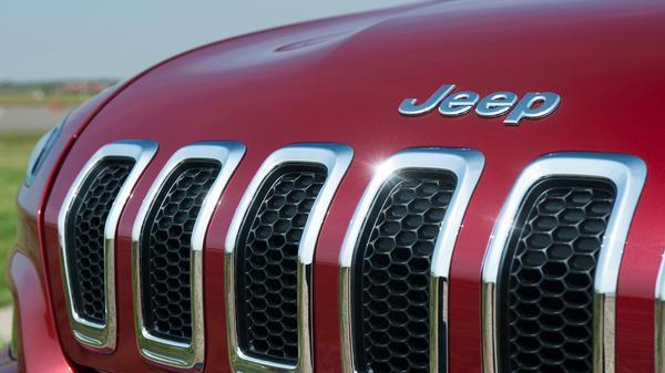 2015 Jeep Cherokee grille