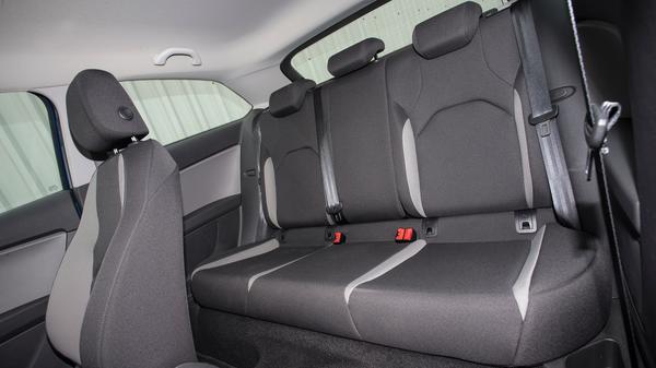 Seat Leon SC rear seats