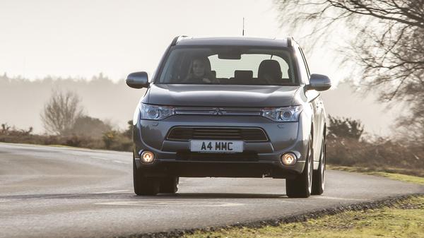 Mitsubishi Outlander handling