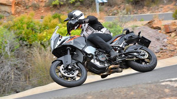 KTM 1050 Adventure (2014 - ) expert review