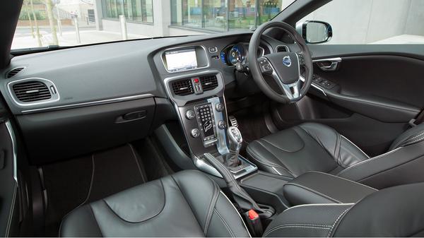 Volvo V40 interior