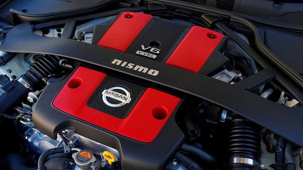 2014 Nissan 370Z Nismo engine
